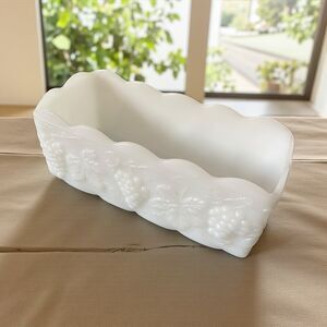 Anchor Hocking Fire King Milk Glass Rectangular Window Planter Grape Vine 8”